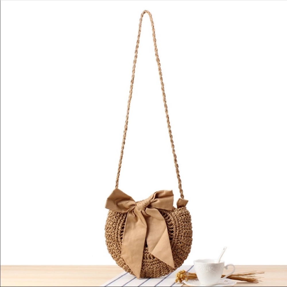 “SYD” 💘 Crossbody Wicker Purse Bow Rattan Woven - Picture 2 of 5